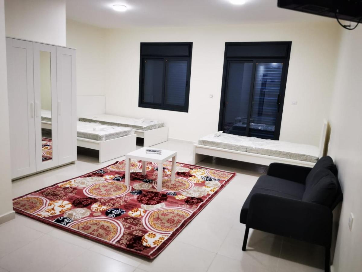 Appartamento For Women Only - للنساء فقط Umm al-Amad Esterno foto