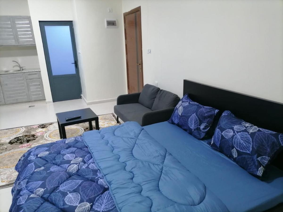 Appartamento For Women Only - للنساء فقط Umm al-Amad Esterno foto