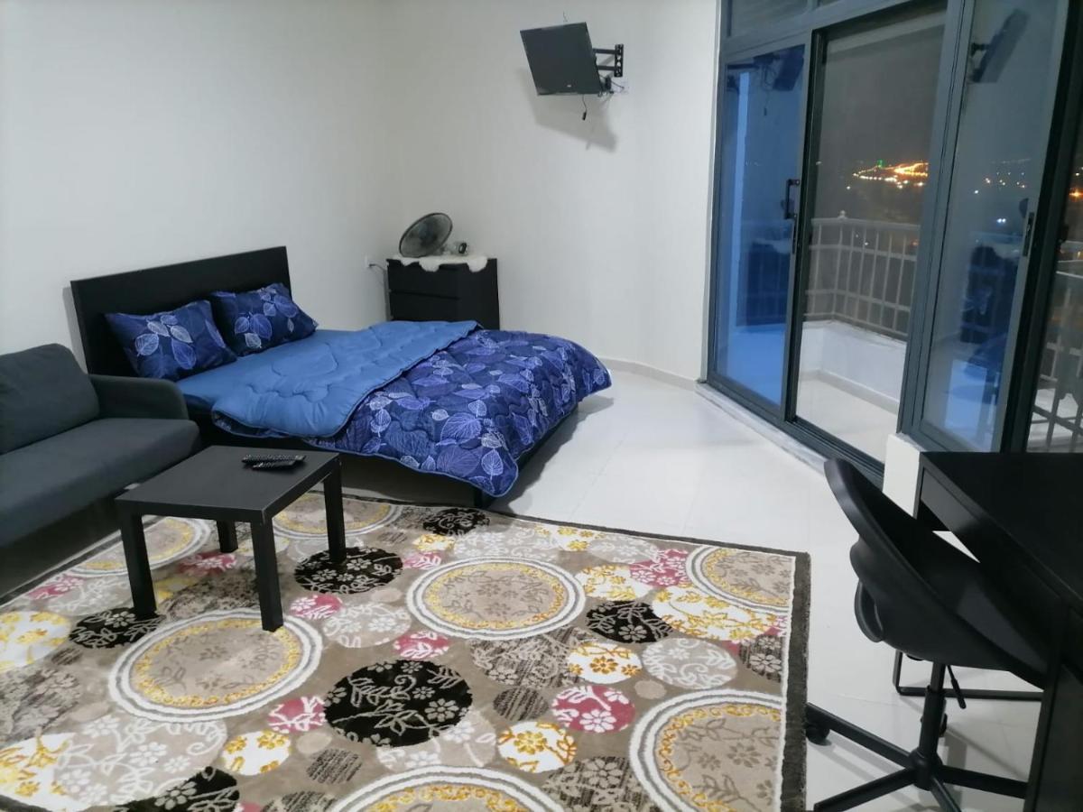Appartamento For Women Only - للنساء فقط Umm al-Amad Esterno foto