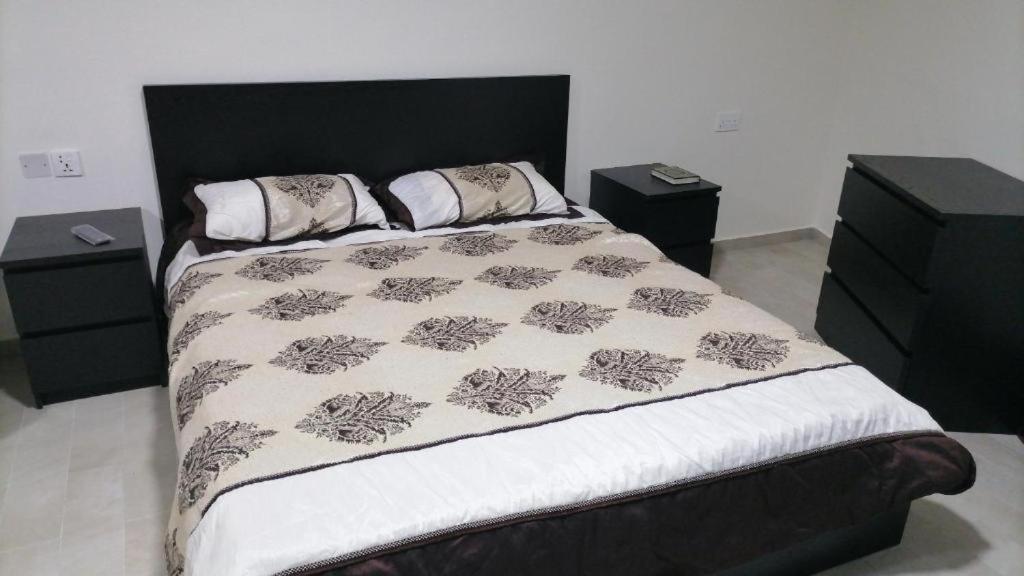 Appartamento For Women Only - للنساء فقط Umm al-Amad Esterno foto
