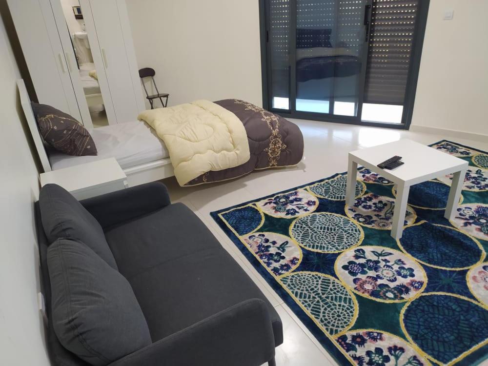 Appartamento For Women Only - للنساء فقط Umm al-Amad Esterno foto